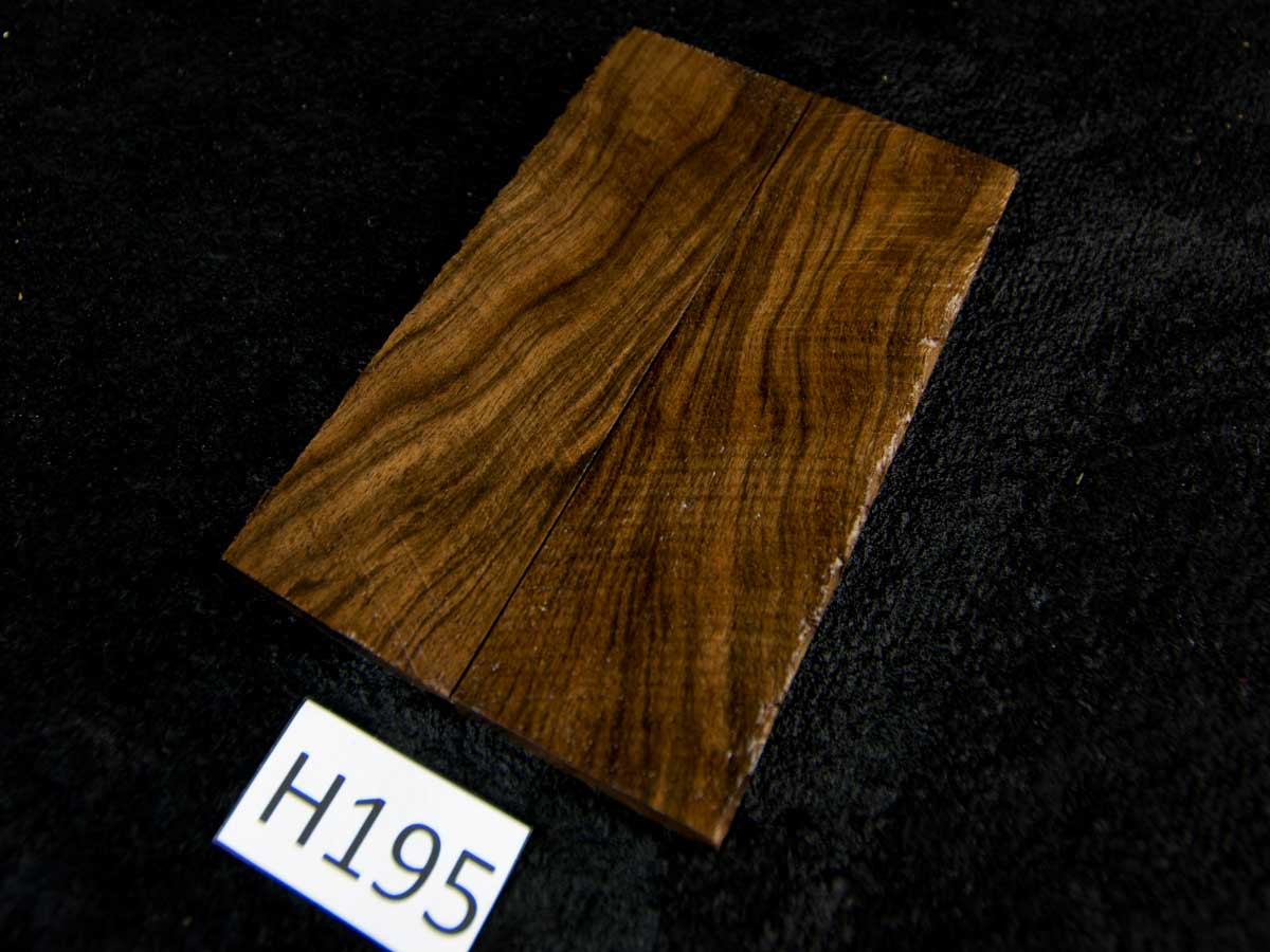 H195 - Messergriffschalen