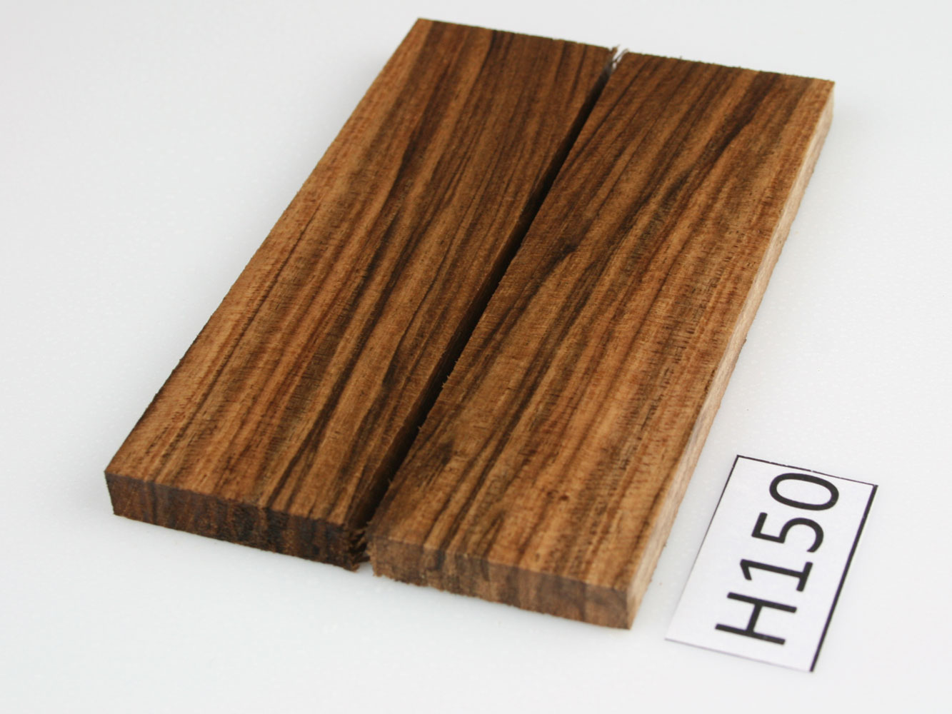 H150 - Messergriffschalen