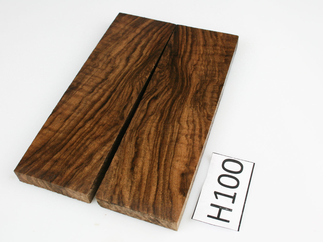 H100 - Messergriffschalen