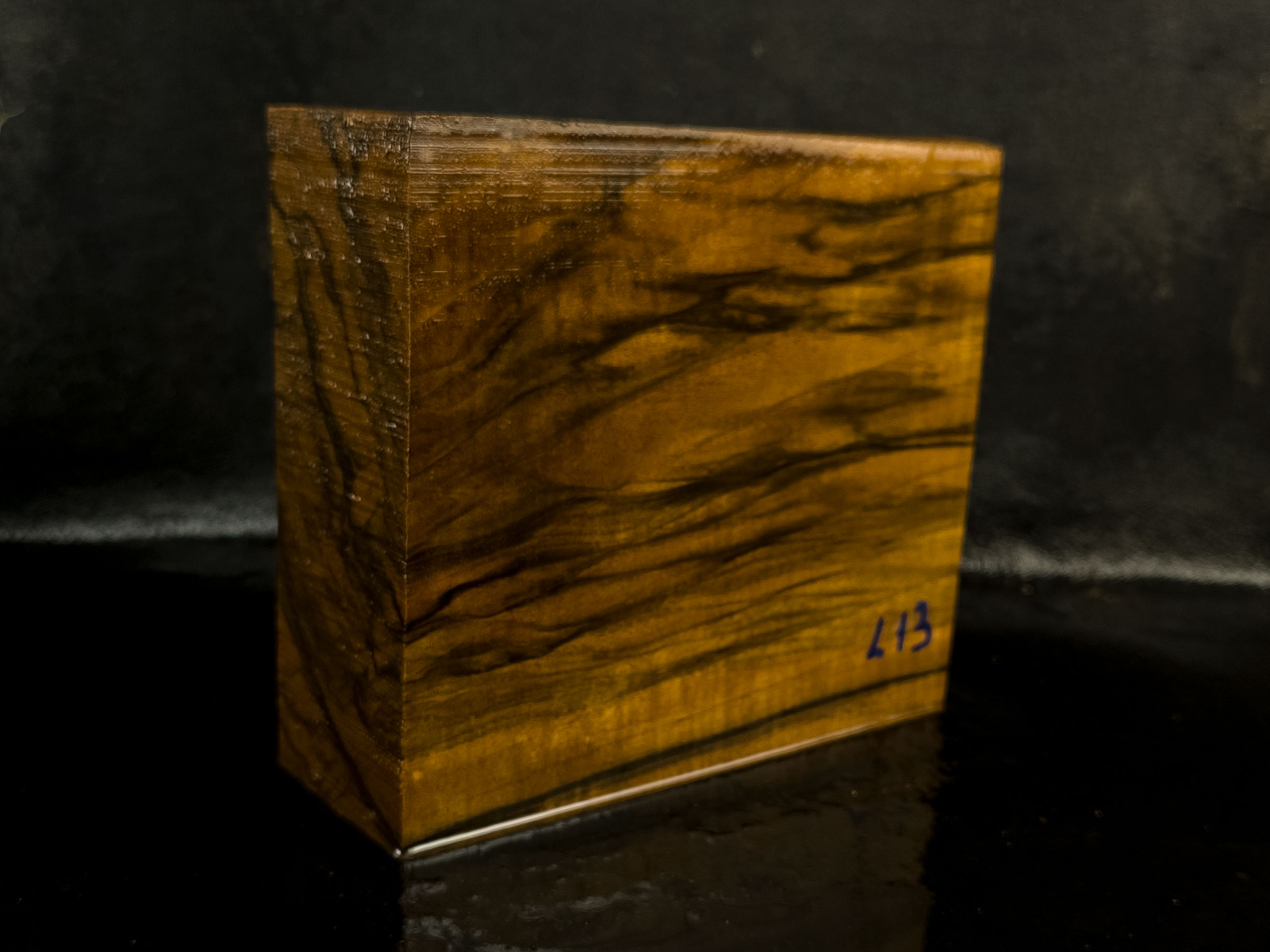 L13 - Messergriff L13 - Messergriff